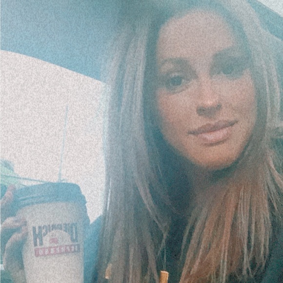 Meet your Posher, Callie - Picture 1 of 4